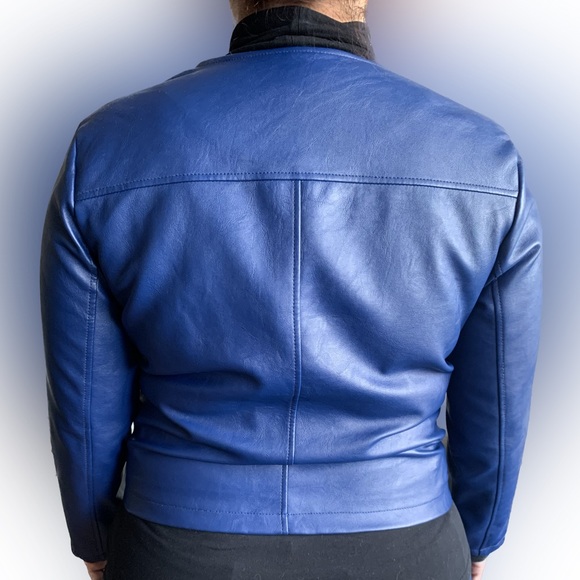 Cuidado con el Perro faux leather blue jacket. - Picture 2 of 7